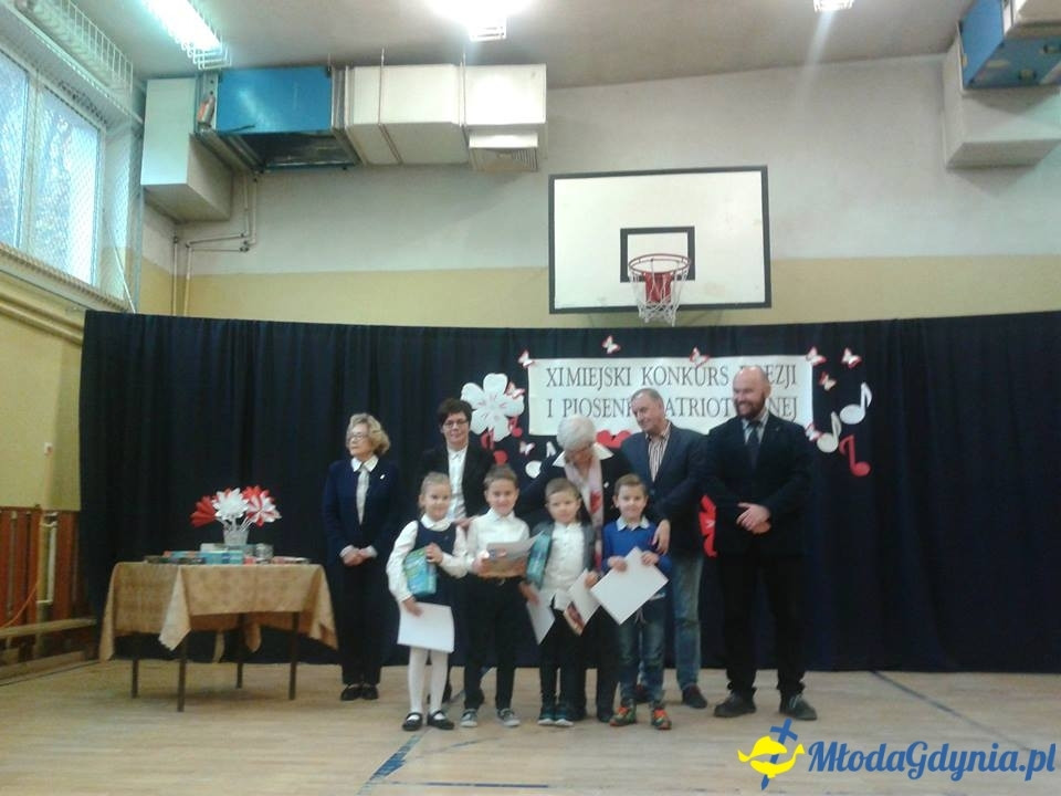 SP 28 i SP 43 w XI Miejskim Konkursie Poezji i Piosenki Patriotycznej