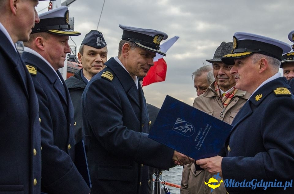 35. rocznica podniesienia bandery na okrętach Dywizjonu Zabezpieczenia Hydrograficznego