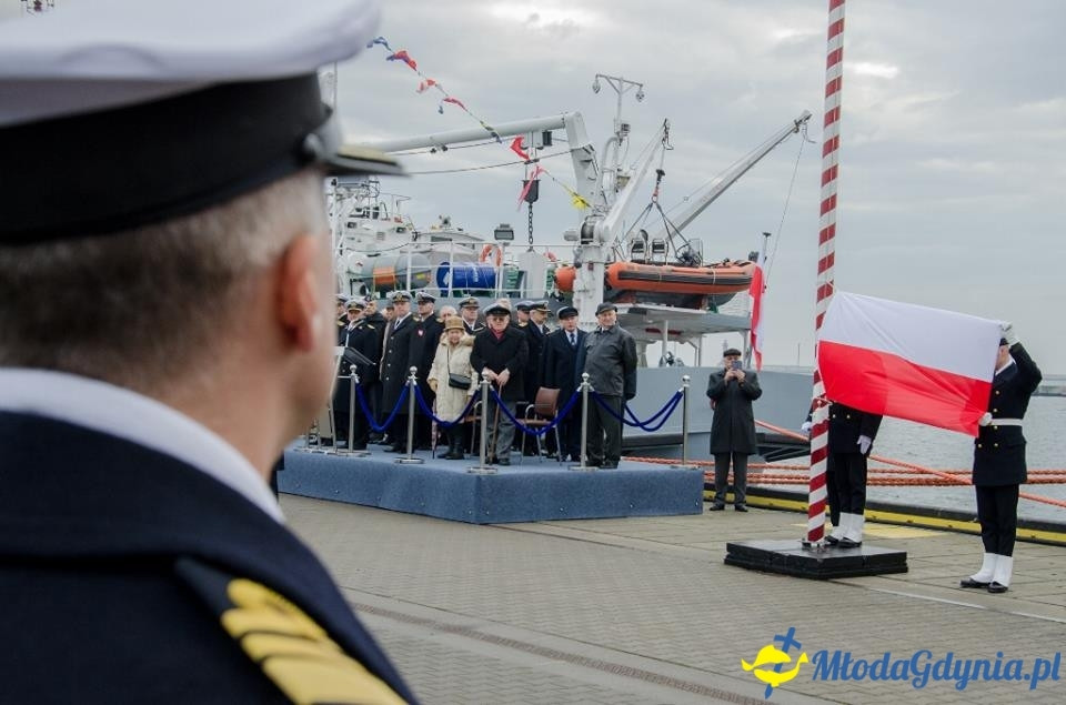 35. rocznica podniesienia bandery na okrętach Dywizjonu Zabezpieczenia Hydrograficznego