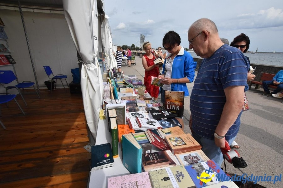 7 Nadmorski Plener Czytelniczy