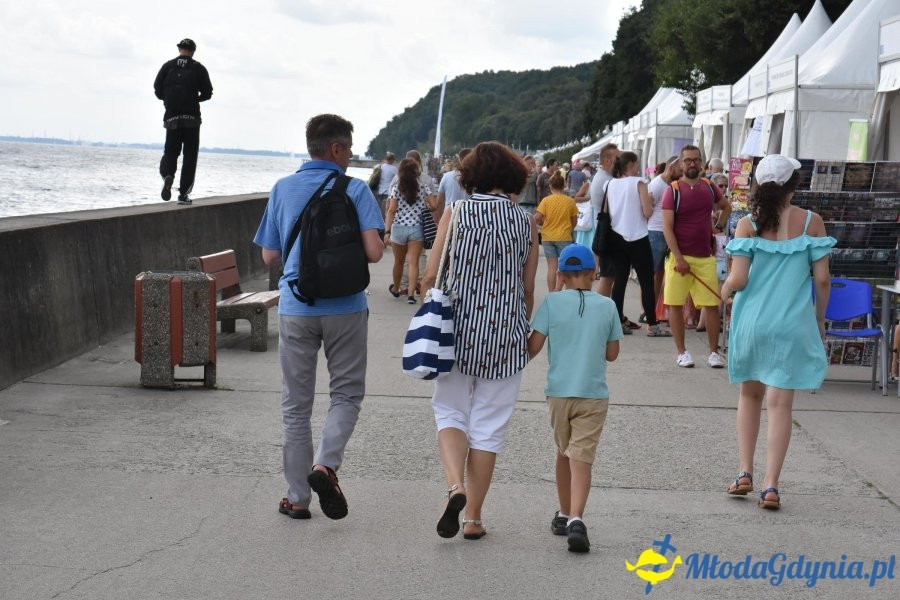 7 Nadmorski Plener Czytelniczy