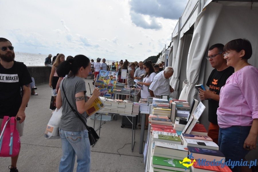 7 Nadmorski Plener Czytelniczy