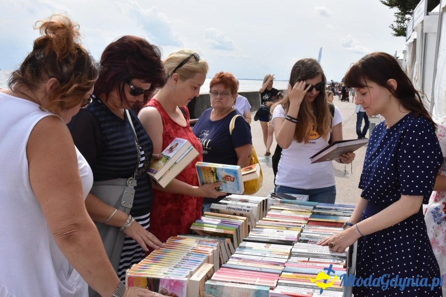 7 Nadmorski Plener Czytelniczy