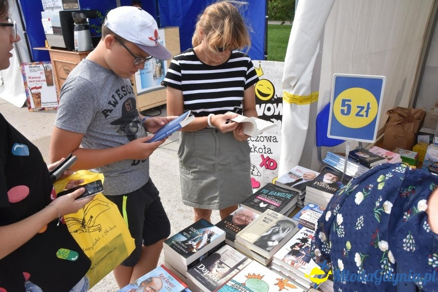 7 Nadmorski Plener Czytelniczy