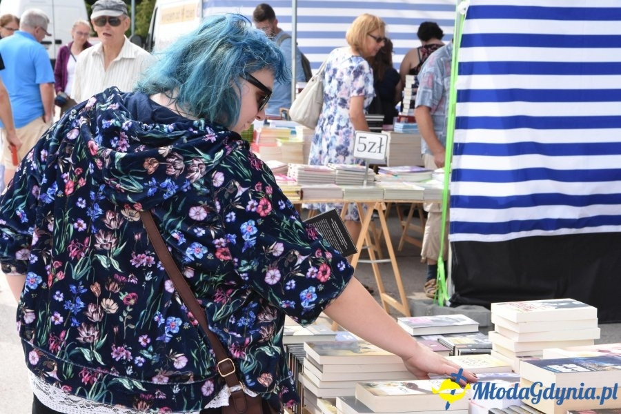 7 Nadmorski Plener Czytelniczy