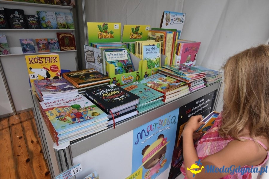 7 Nadmorski Plener Czytelniczy