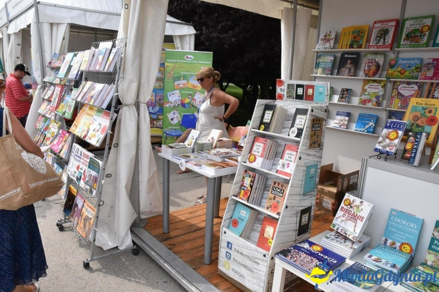 7 Nadmorski Plener Czytelniczy