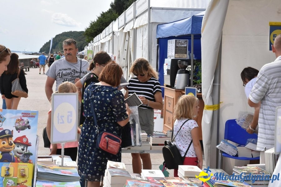 7 Nadmorski Plener Czytelniczy