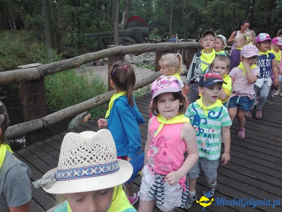 SP 43 - Morskie Zuchy były na wycieczce w Parku Ewolucji Sławutówko