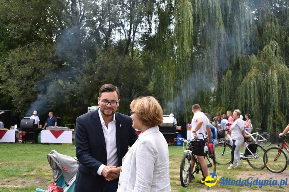 Rodzinny piknik z okazji 98 rocznicy Cudu nad Wisłą i 100 lat niepodległości  w Rumi