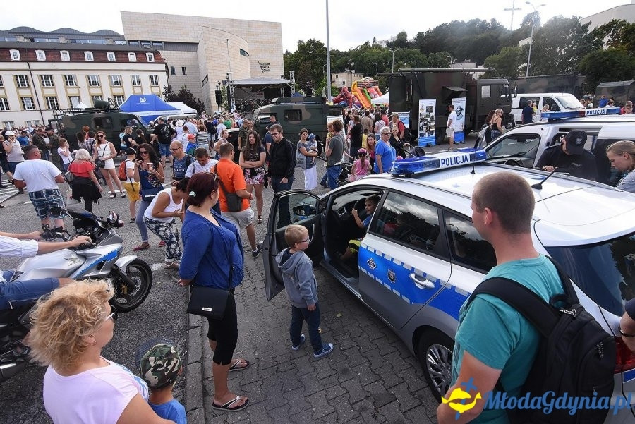 Świąteczny festyn z żołnierską grochówką - Święto Wojska Polskiego 2018