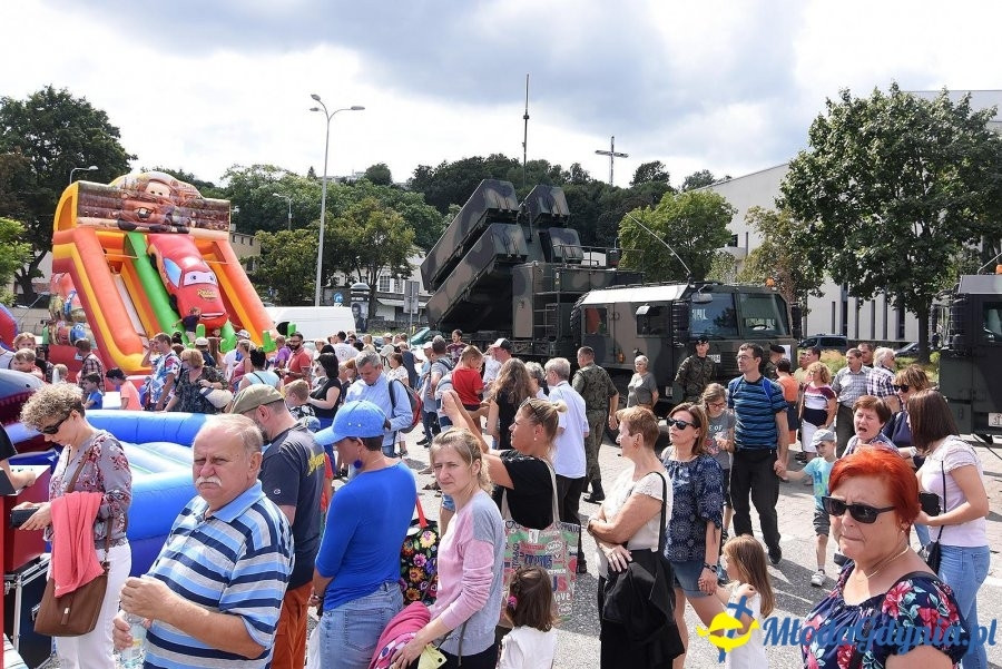 Świąteczny festyn z żołnierską grochówką - Święto Wojska Polskiego 2018