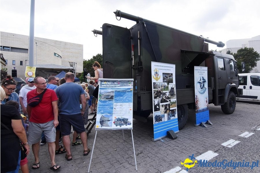 Świąteczny festyn z żołnierską grochówką - Święto Wojska Polskiego 2018