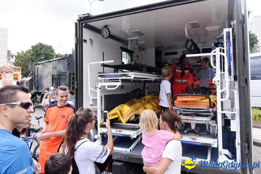 Świąteczny festyn z żołnierską grochówką - Święto Wojska Polskiego 2018