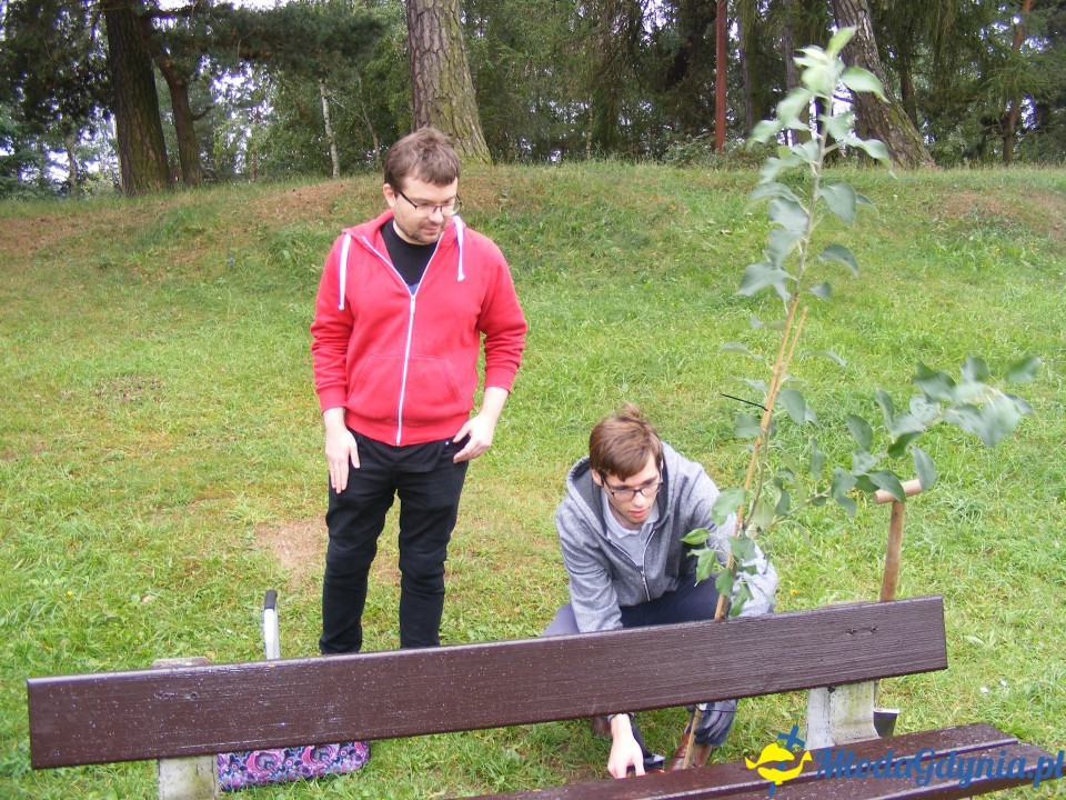 Wzgórze Choleryków - porzadkowanie i zasadzenie symbolicznego drzewka 18.08.2018