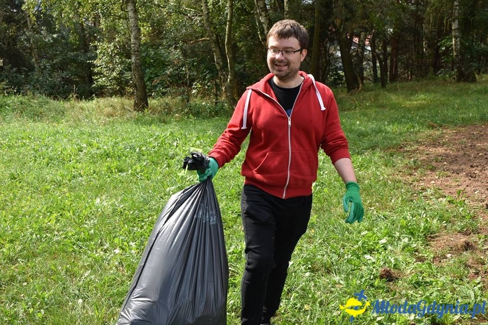 Wzgórze Choleryków - porzadkowanie i zasadzenie symbolicznego drzewka 18.08.2018