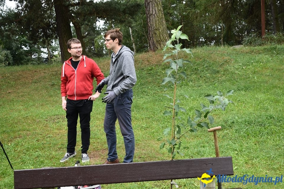 Wzgórze Choleryków - porzadkowanie i zasadzenie symbolicznego drzewka 18.08.2018