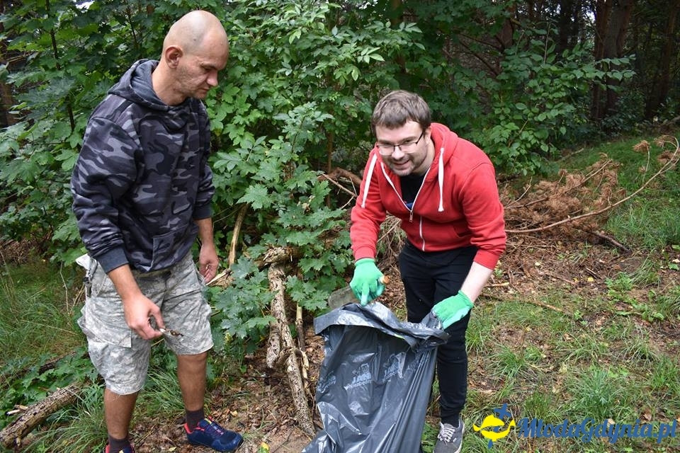 Wzgórze Choleryków - porzadkowanie i zasadzenie symbolicznego drzewka 18.08.2018