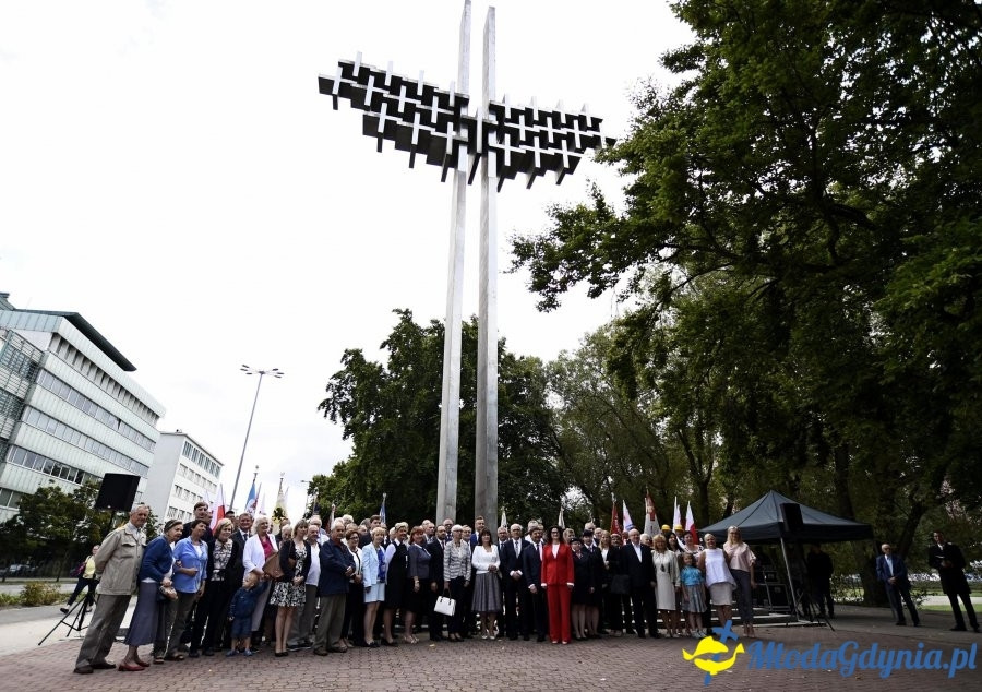 Pomnik Ofiar Grudnia 70 i Sala BHP 31.08.2018