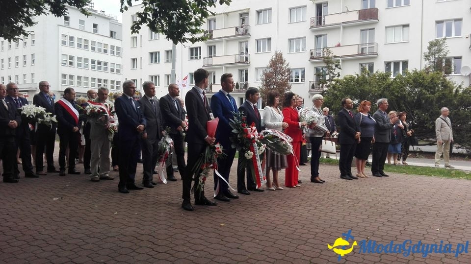 Pomnik Ofiar Grudnia 70 i Sala BHP 31.08.2018