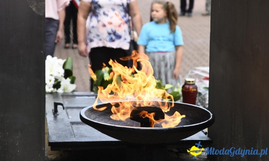 Pomnik Ofiar Grudnia 70 i Sala BHP 31.08.2018