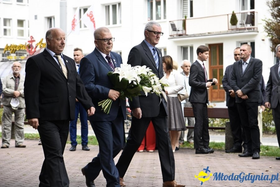 Pomnik Ofiar Grudnia 70 i Sala BHP 31.08.2018