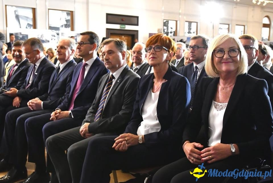 Pomnik Ofiar Grudnia 70 i Sala BHP 31.08.2018