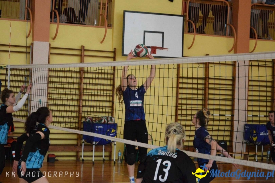Ćwierćfinały o 2 ligę kobiet - AMW GAS - GLKS Barycz Janków Przygodzki 3;1
