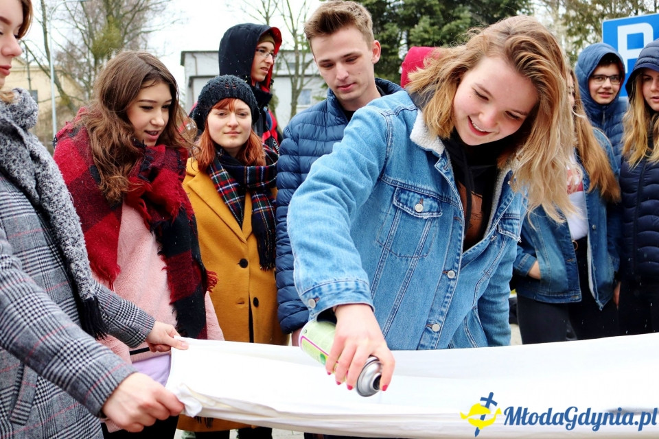 IX LO uczniowie popierają strajkujących nauczycieli