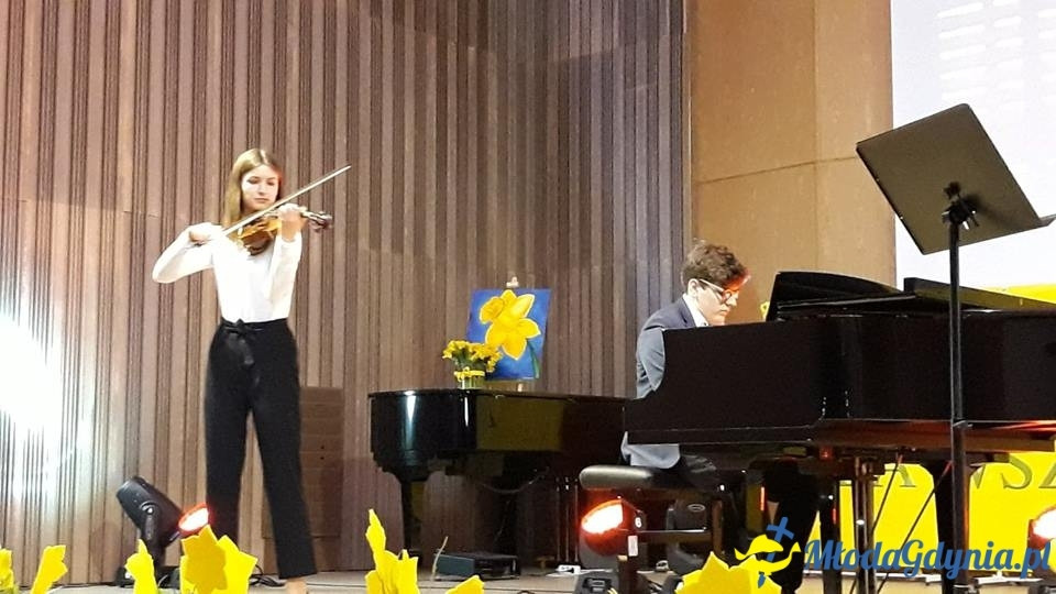 Filmowe granie na pomaganie - koncert w Szkole Muzycznej w ramach Pól Nadziei 2019