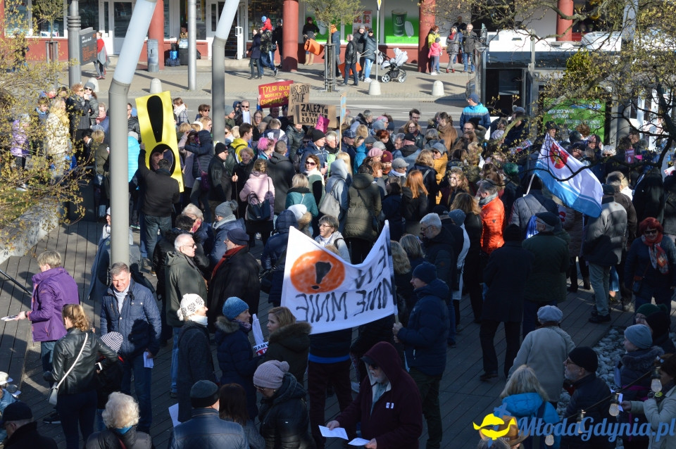 Protest z wykrzyknikiem w Gdyni