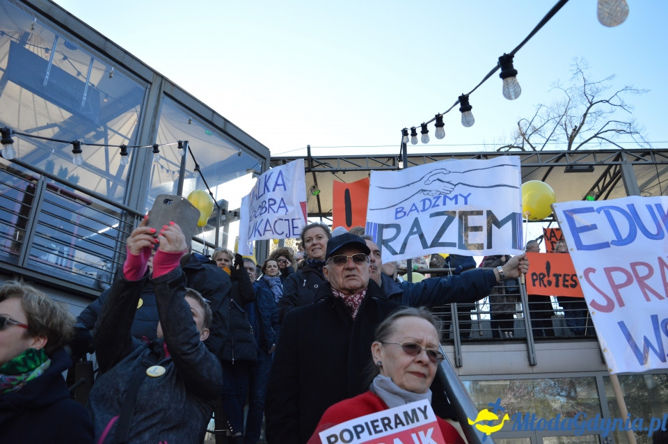 Protest z wykrzyknikiem w Gdyni