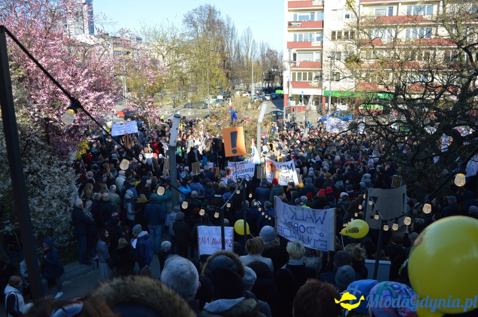 Protest z wykrzyknikiem w Gdyni