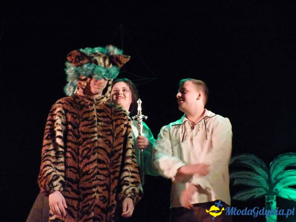 Teatr Młodzieżowy, Wyspa surykatek, komediodramat science-fiction, 14 IV 2019 r., Dom Kultury w Pierwoszynie,