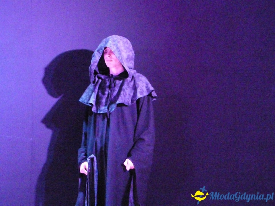 Teatr Młodzieżowy, Wyspa surykatek, komediodramat science-fiction, 14 IV 2019 r., Dom Kultury w Pierwoszynie,