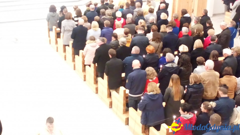 Wielka Sobota - Chwaszczyno - występ Elishamy