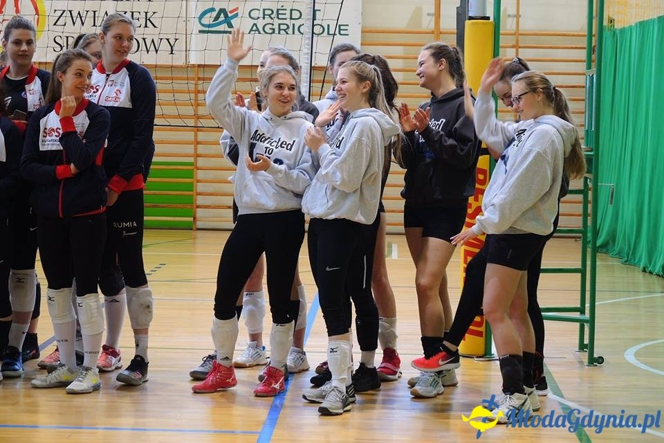 I ALO - IV dziewcząt w finale wojewódzkim siatkówki