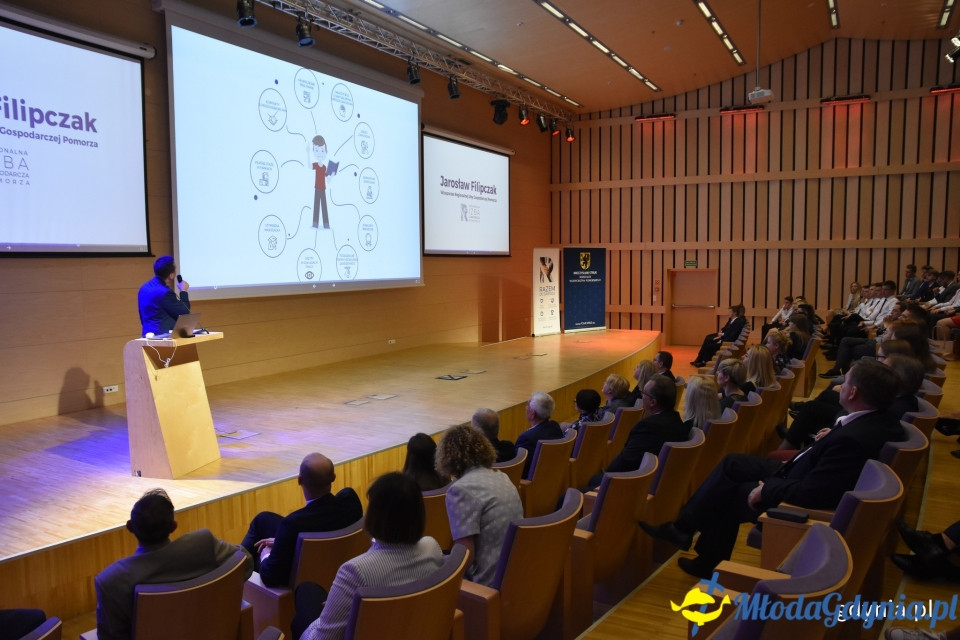 Uczniowie szkół zawodowych nagrodzeni za kreatywne projekty