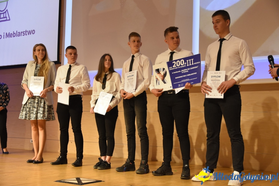 Uczniowie szkół zawodowych nagrodzeni za kreatywne projekty