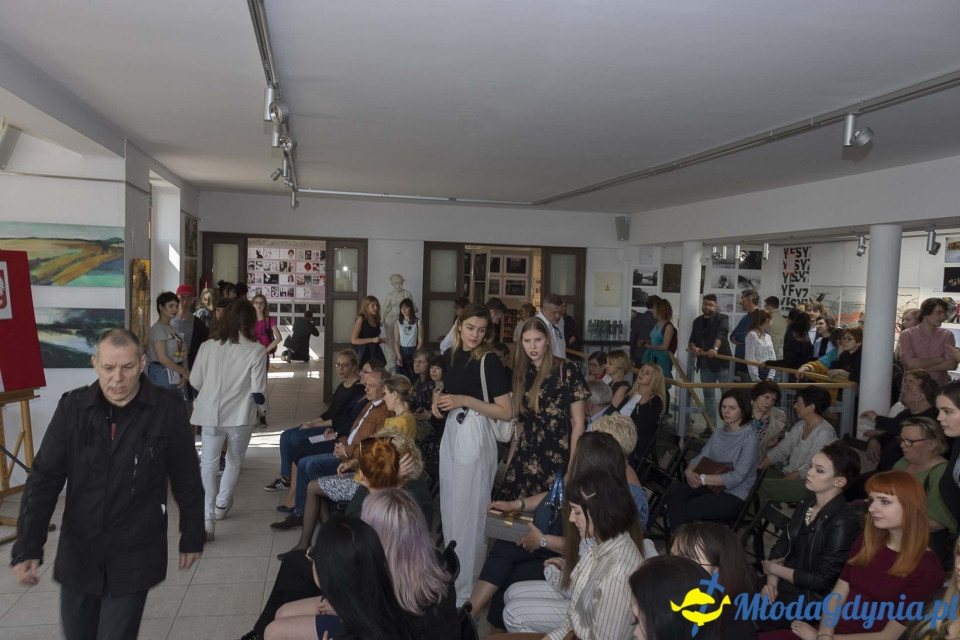 Uroczyste pożegnanie klas dyplomowych Zespołu Szkół Plastycznych 2019