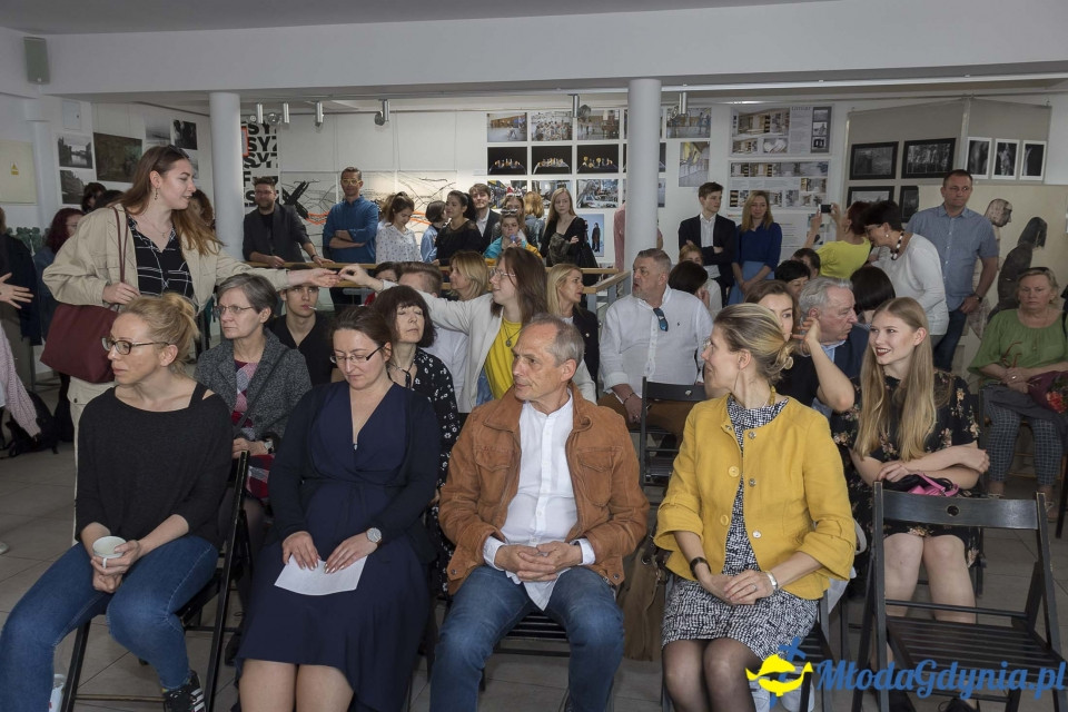 Uroczyste pożegnanie klas dyplomowych Zespołu Szkół Plastycznych 2019