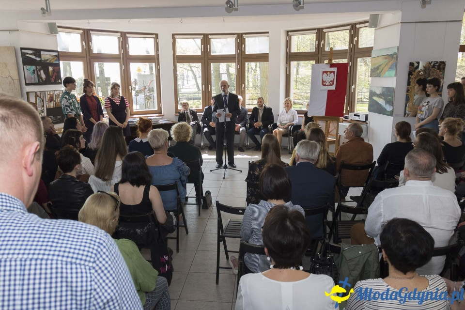 Uroczyste pożegnanie klas dyplomowych Zespołu Szkół Plastycznych 2019