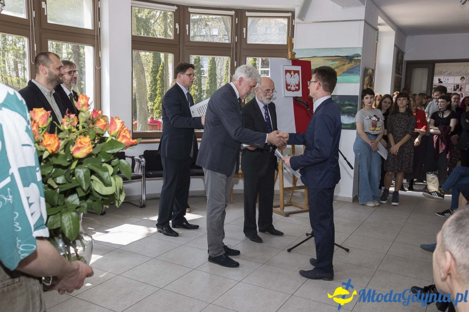 Uroczyste pożegnanie klas dyplomowych Zespołu Szkół Plastycznych 2019