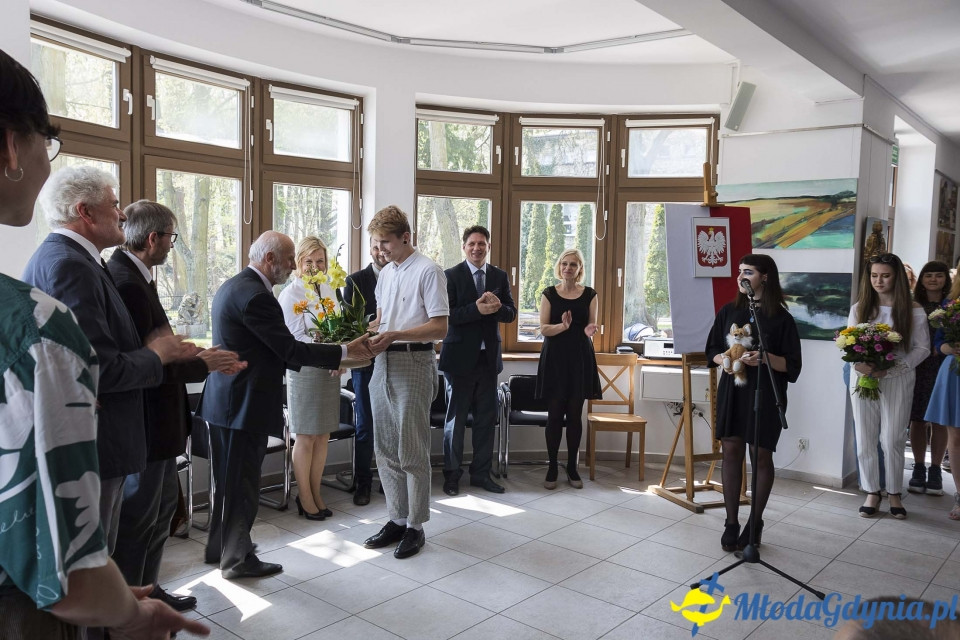 Uroczyste pożegnanie klas dyplomowych Zespołu Szkół Plastycznych 2019