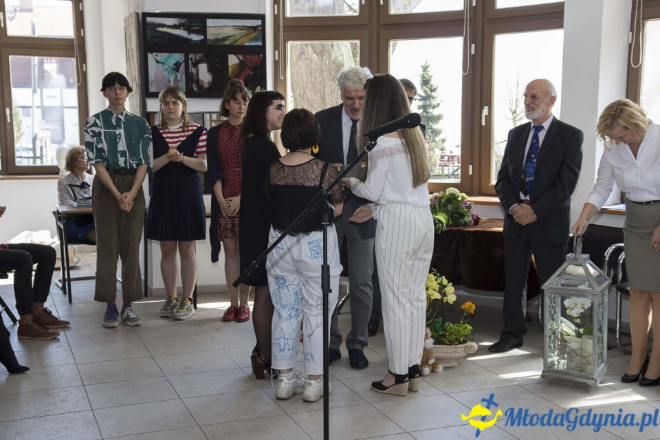 Uroczyste pożegnanie klas dyplomowych Zespołu Szkół Plastycznych 2019