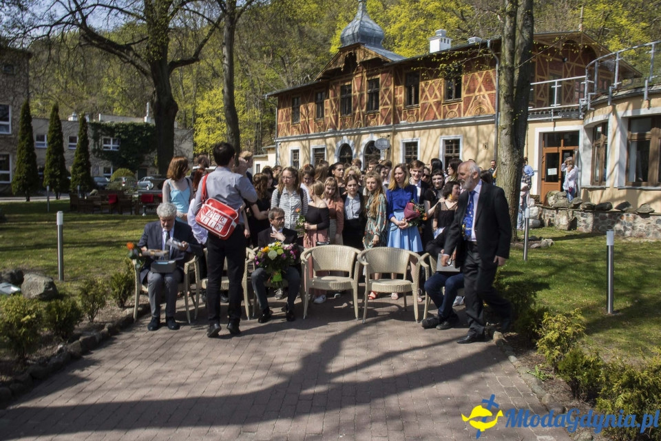 Uroczyste pożegnanie klas dyplomowych Zespołu Szkół Plastycznych 2019