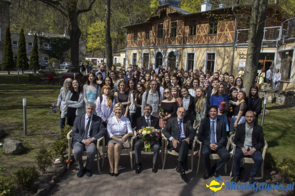 Uroczyste pożegnanie klas dyplomowych Zespołu Szkół Plastycznych 2019