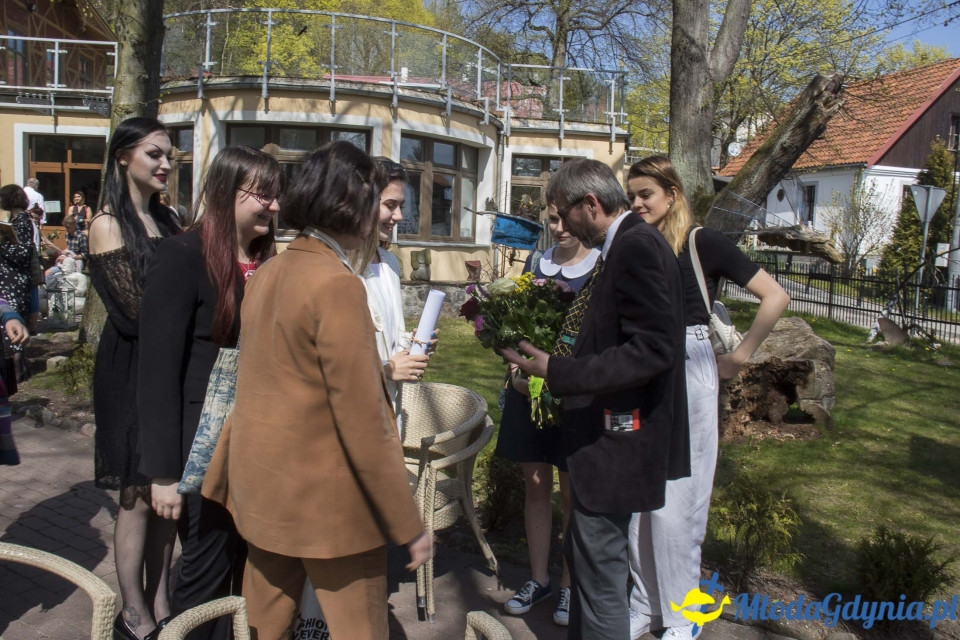 Uroczyste pożegnanie klas dyplomowych Zespołu Szkół Plastycznych 2019