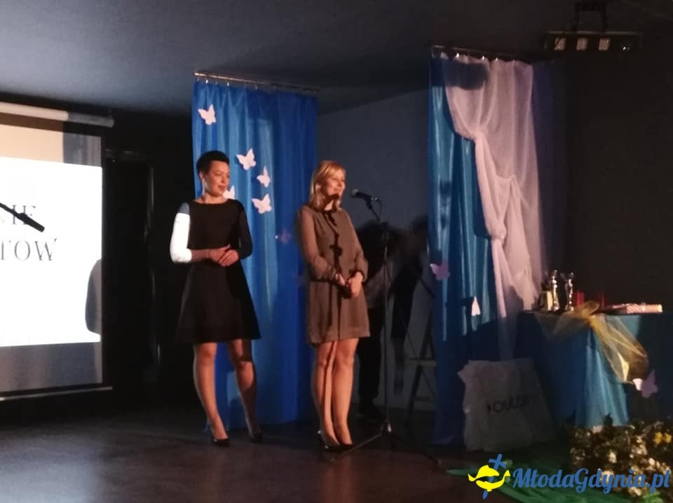 CKZiU nr 2 - Uroczyste chwile z pożegnania maturzystów 2019