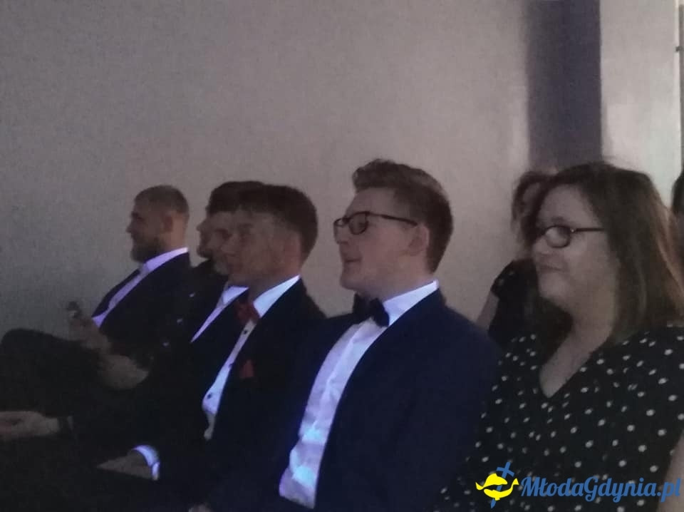 CKZiU nr 2 - Uroczyste chwile z pożegnania maturzystów 2019